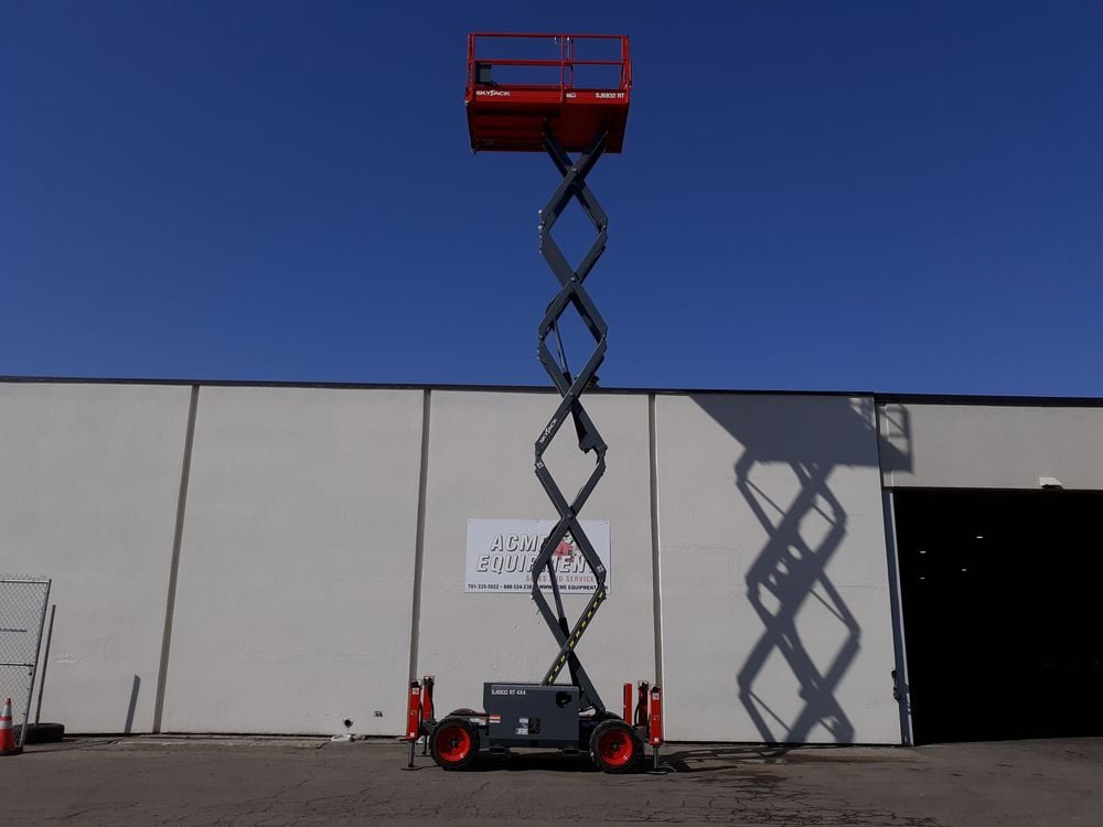 Skyjack Scissor Lift 32' Maximum Platform Height 68in Width Rough Terrain, large image number 7
