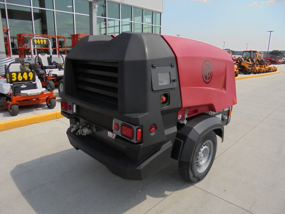 Chicago Pneumatic CPS250-150 150 PSI Kubota Diesel Towable Air Compressor - Used 2022, large image number 3