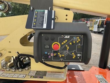 JLG 35 Ft. Tow-Pro Boom Lift Towable, large image number 15