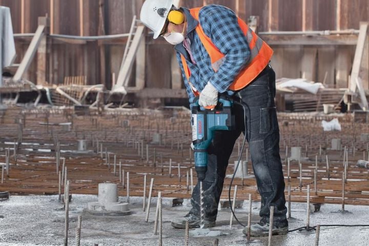 Bosch 2 Inch SDS-max Rotary Hammer, large image number 2
