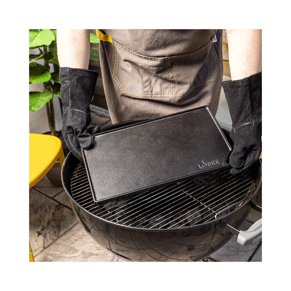 Lodge Cast Iron 16 3/4 x 9 1/2 Inch Black Double Play Reversible Grill/Griddle Pan, large image number 4