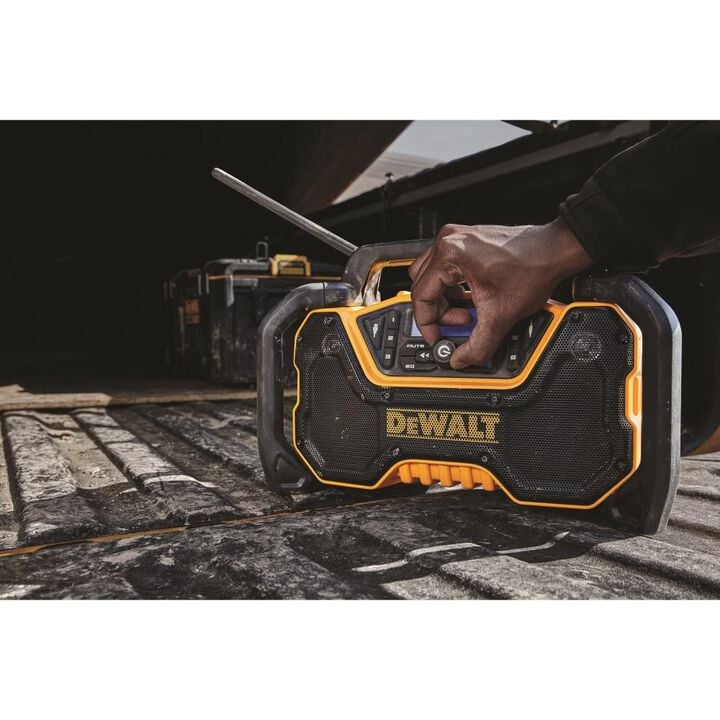 DEWALT 12V/20V MAX Bluetooth Cordless Jobsite Radio, large image number 6
