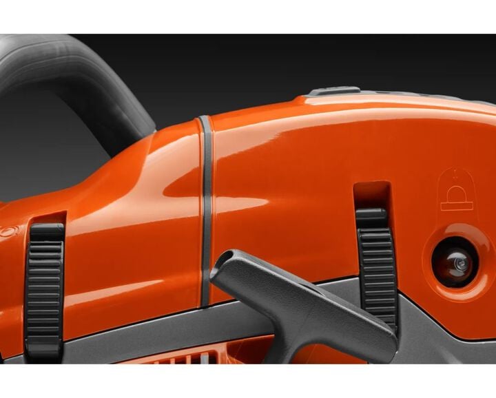 Husqvarna 572 XP 28 Inch and C83 Chain 5.8HP Gas-Powered Lightweight Chainsaw, large image number 15