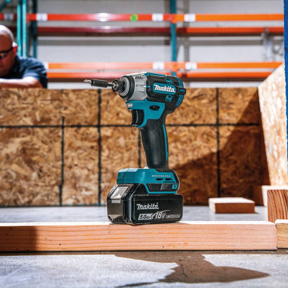Makita Makita XDT21T 18V LXT Lithium-Ion Brushless Cordless Quick-Shift Mode 4-Speed Impact Driver Kit (5.0Ah), large image number 4
