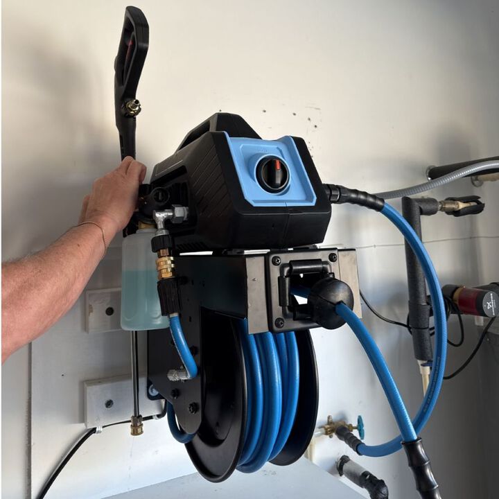 BluBird Blu Shield HumpBack 3000 PSI 1.6 GPM Electric Cold Water Pressure Washer with 5 Spray Tips, large image number 9