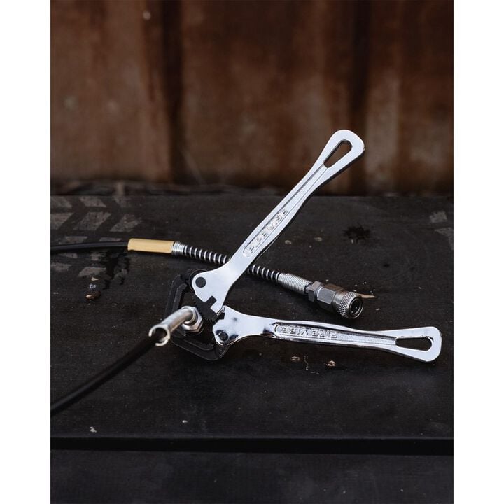 Pipe Vise Micro 5 6 Inch Self-Adjusting Wrench with Contoured Handle, large image number 10