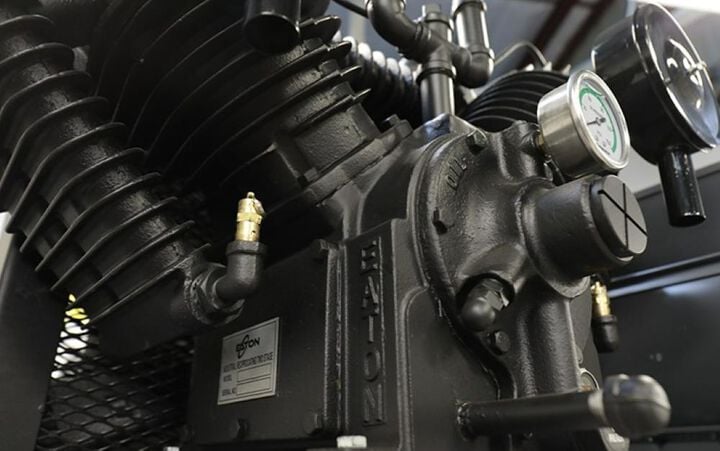 Bendpak Patriot Air Compressor 80 Gallon Vertical Tank, large image number 5