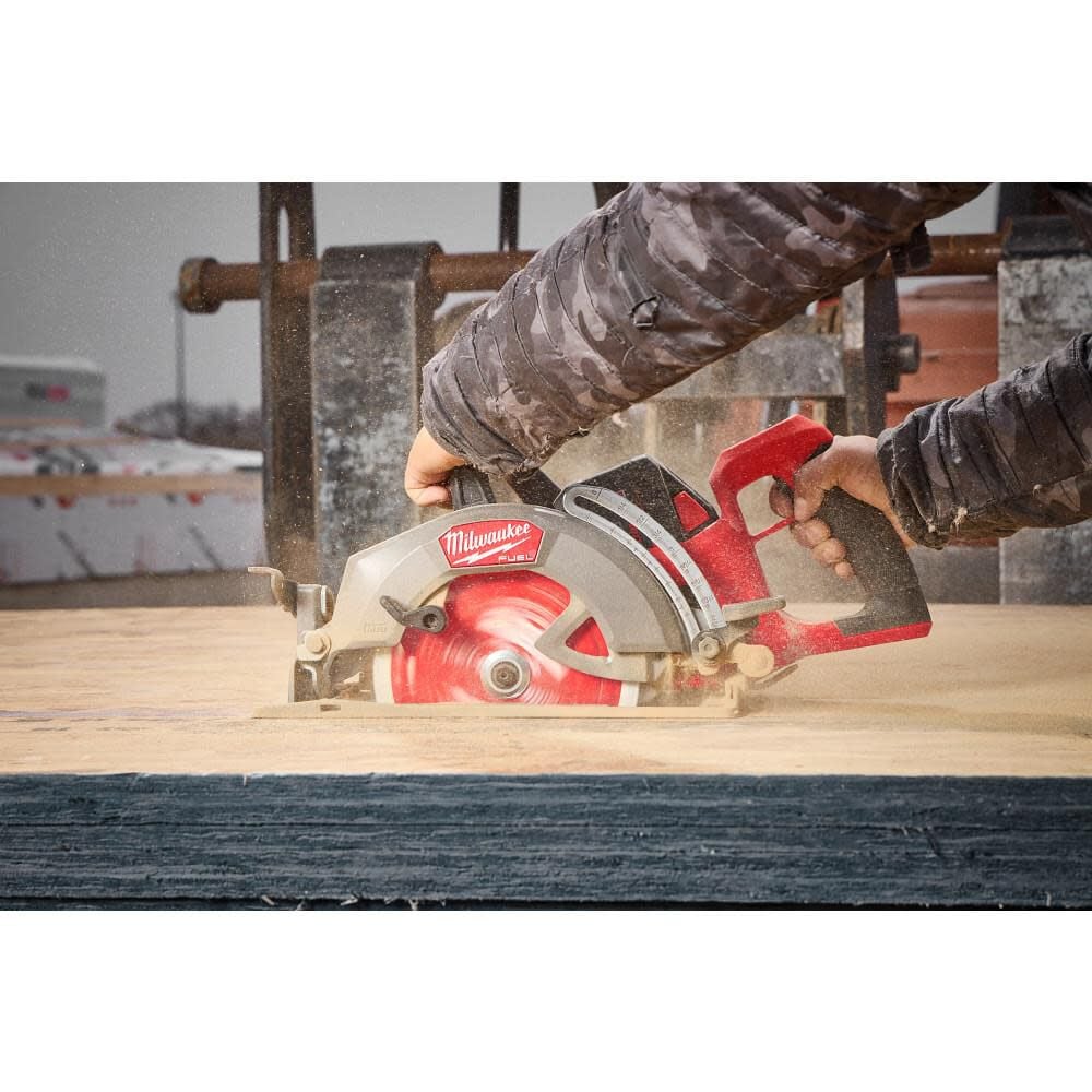 Milwaukee M18 FUEL  7-1/4 Inch Rear Handle Circular Saw Kit, large image number 8