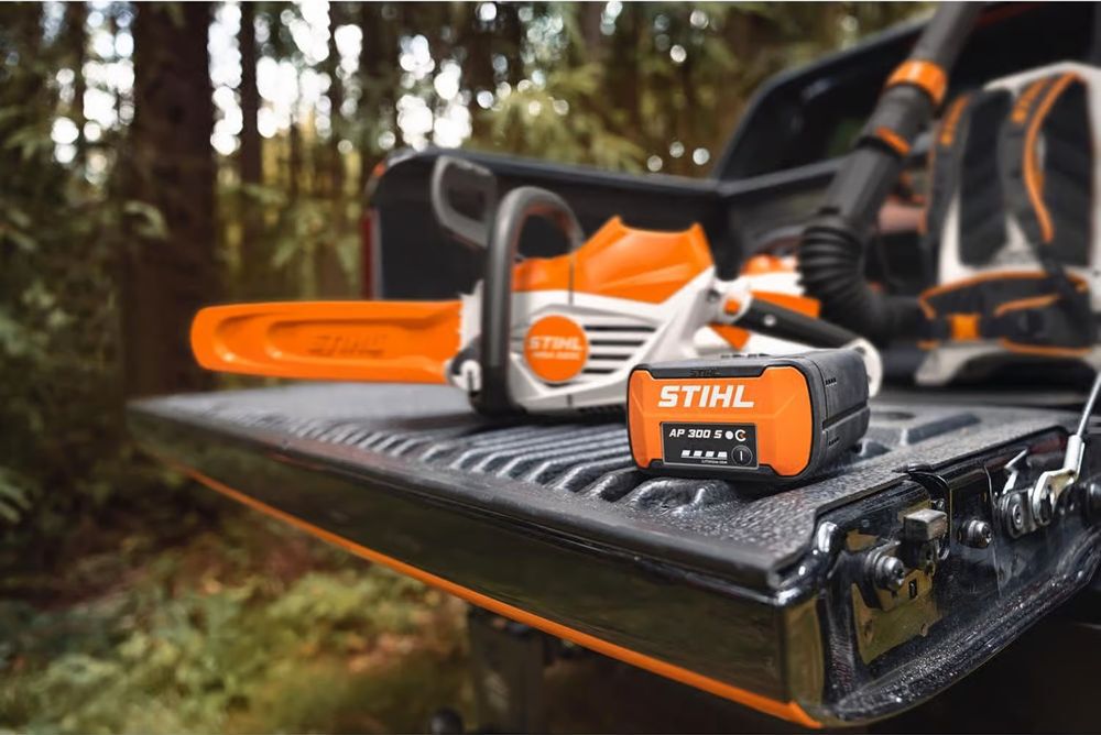 Stihl AP 300 S 36V 7.2Ah Lithium Ion Power Tool Battery Pack with Fuel Indicator, large image number 4