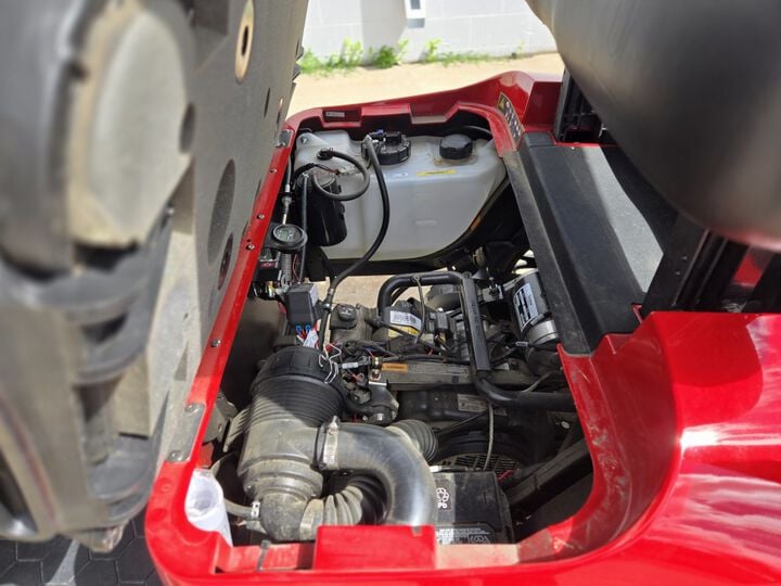 E-Z-GO Express S4 4-Seat Gas Golf Cart Flame Red, large image number 11