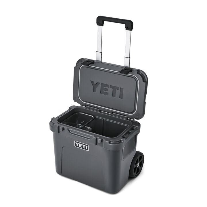 YETI Roadie 32 Wheeled Hard Cooler Charcoal