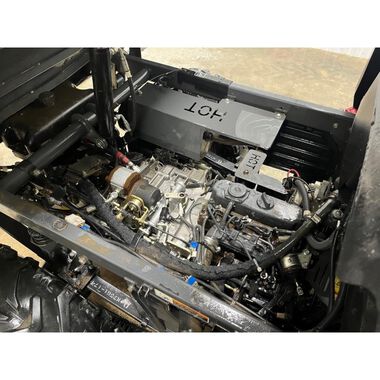 Kubota RTV 900 898 cc Diesel-Powered Utility Vehicle - Used 2011, large image number 9