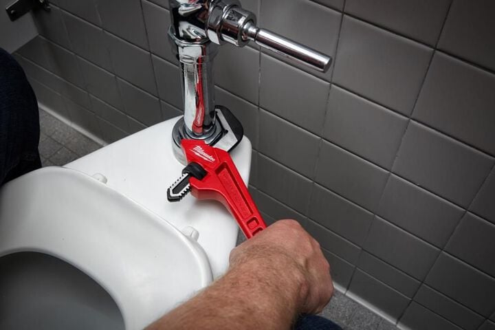 Milwaukee Steel Offset Hex Pipe Wrench, large image number 1