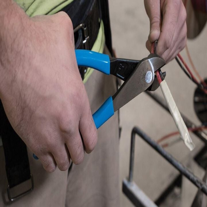 Klein Tools Heavy Duty Diagonal Cutting Pliers, large image number 11