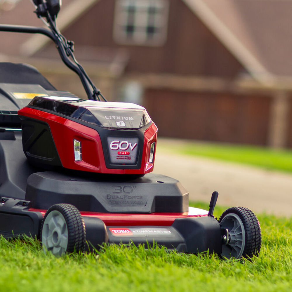 Toro 60V 30in Self Propelled Push Lawn Mower 10Ah Kit, large image number 6