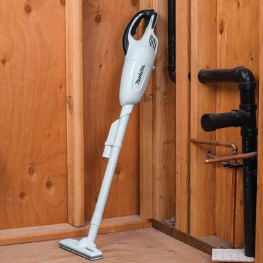 Makita 18 Volt Compact Lithium-Ion Cordless Vacuum (Bare Tool), large image number 3