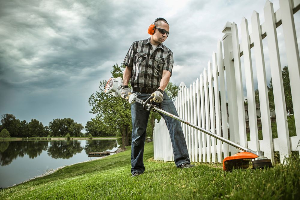 Stihl FS 56 RC-E Easy2Start Gas Powered 27.2cc String Trimmer, large image number 6