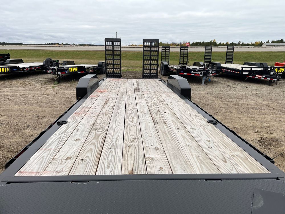 Diamond C LPX 24 Ft 14900 GVWR Low Profile Equipment Trailer, large image number 4