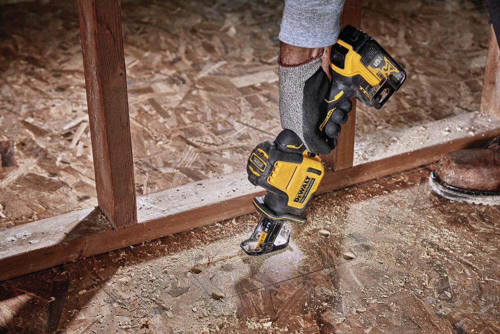 DEWALT 20V MAX Cordless Reciprocating Saw & Multi-Tool Kit Bundle, large image number 11