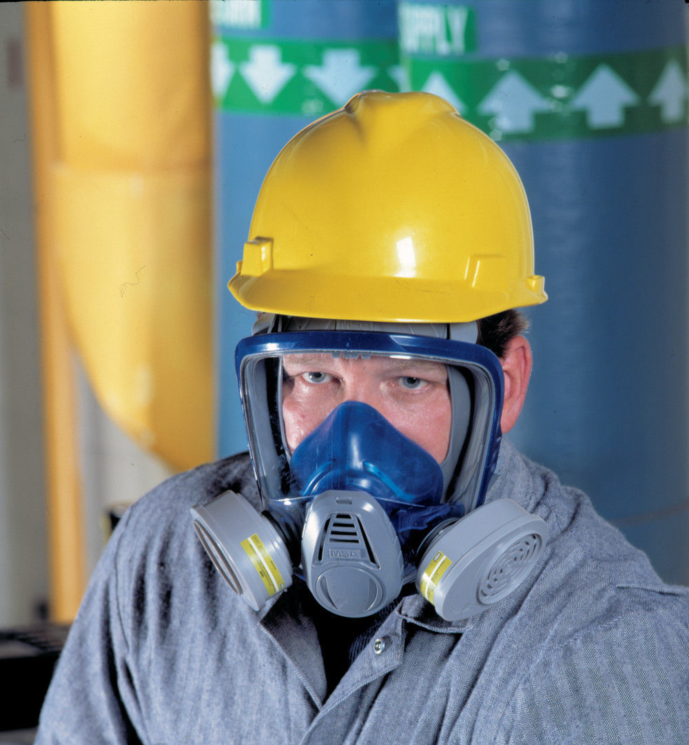 MSA Safety Works Advantage 3200 Full Face Mask Respirator Facepiece with Rubber Harness Medium, large image number 2