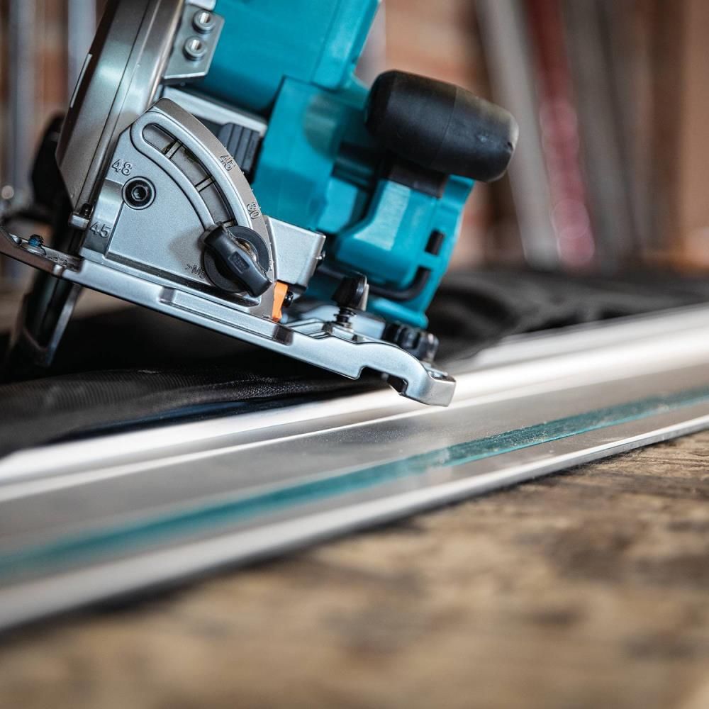 Makita 40V max XGT 7 1/4in Circular Saw Kit with Guide Rail Compatiblity, large image number 2