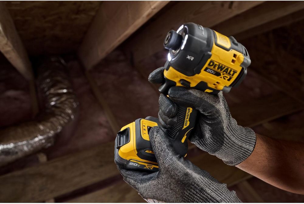 DEWALT 20V MAX 1/4 Inch Cordless Impact Driver & Battery Pack Bundle, large image number 15