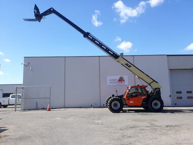 JLG 9000lb/43 Ft. Telehandler, large image number 7