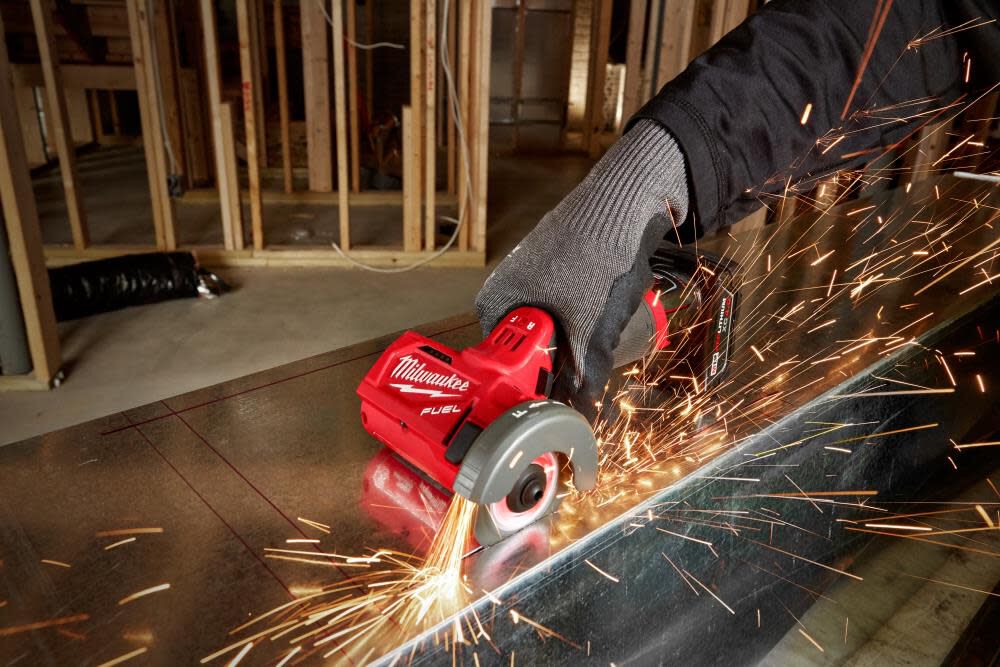 Milwaukee M12 FUEL 3 in. Compact Cut Off Tool (Bare Tool) Reconditioned, large image number 3