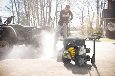 Champion Power Equipment Pro 4200-PSI 4.0-GPM Commercial Duty Low Profile Gas Pressure Washer, large image number 4