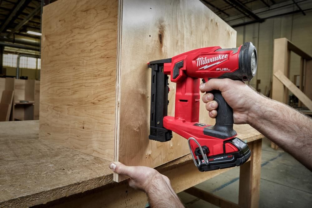 Milwaukee M18 FUEL 18 Gauge 1/4 in. Narrow Crown Stapler (Bare Tool), large image number 16
