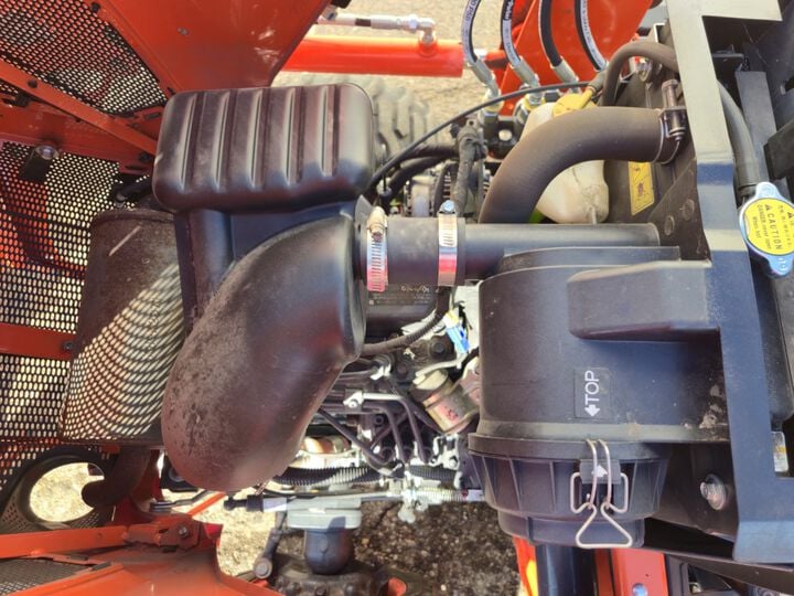Kubota BX23SLSB-R 21.6 HP 4WD Sub-Compact Diesel Tractor Backhoe Used 2019, large image number 9