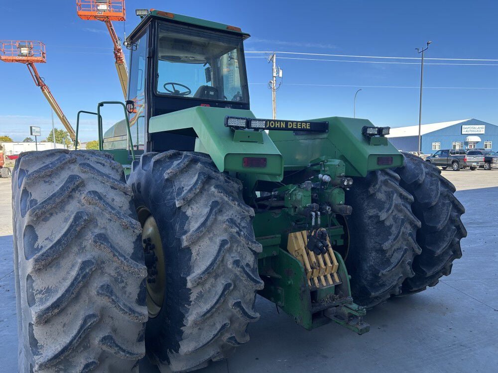 John Deere 8760 300HP 4WD Articulated Tractor Used 1988, large image number 6