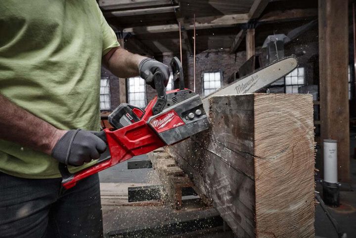 Milwaukee M18 FUEL 16 in. Chainsaw (Bare Tool), large image number 20