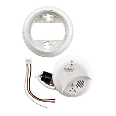 First Alert Hardwired Smoke and Carbon Monoxide Alarm with Battery Backup - Pack of 6, large image number 1