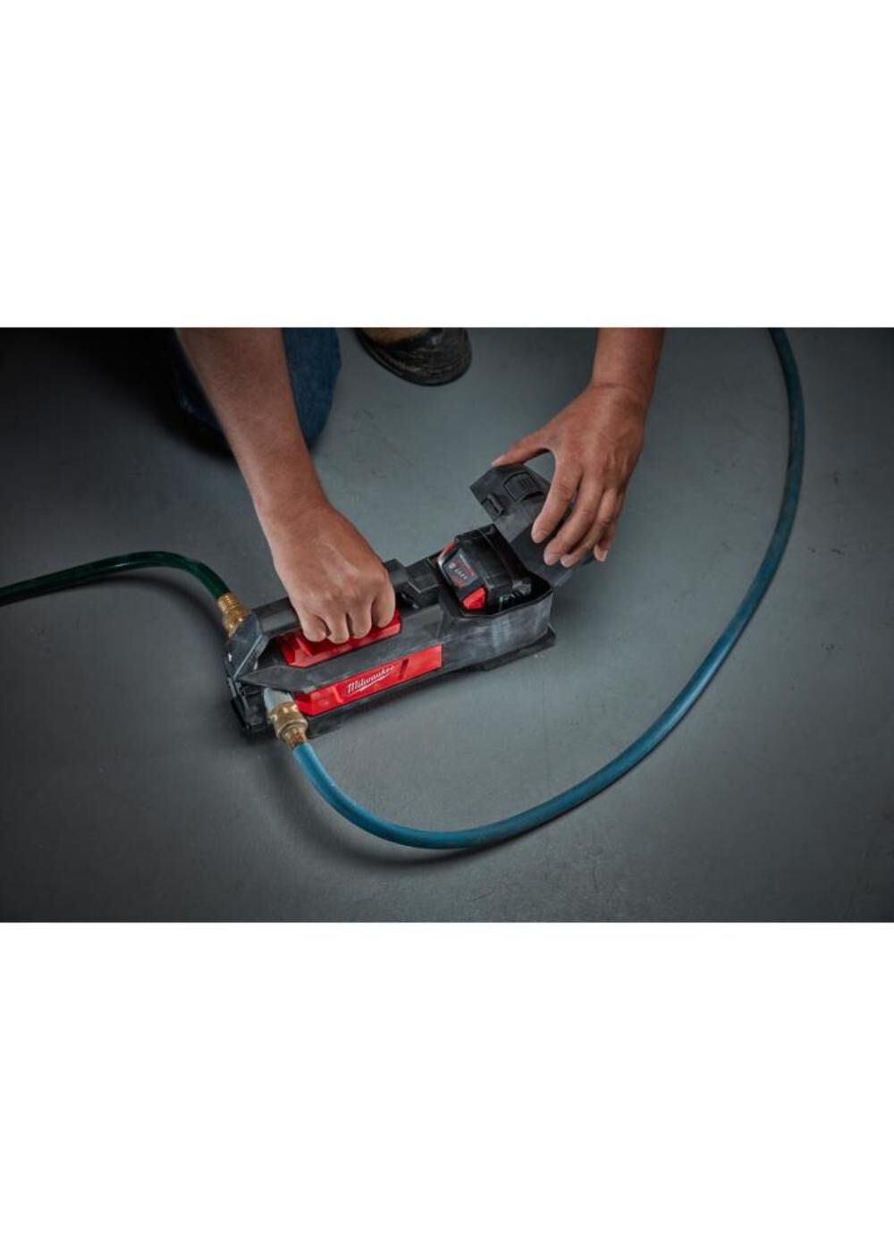 Milwaukee battery sales transfer pump
