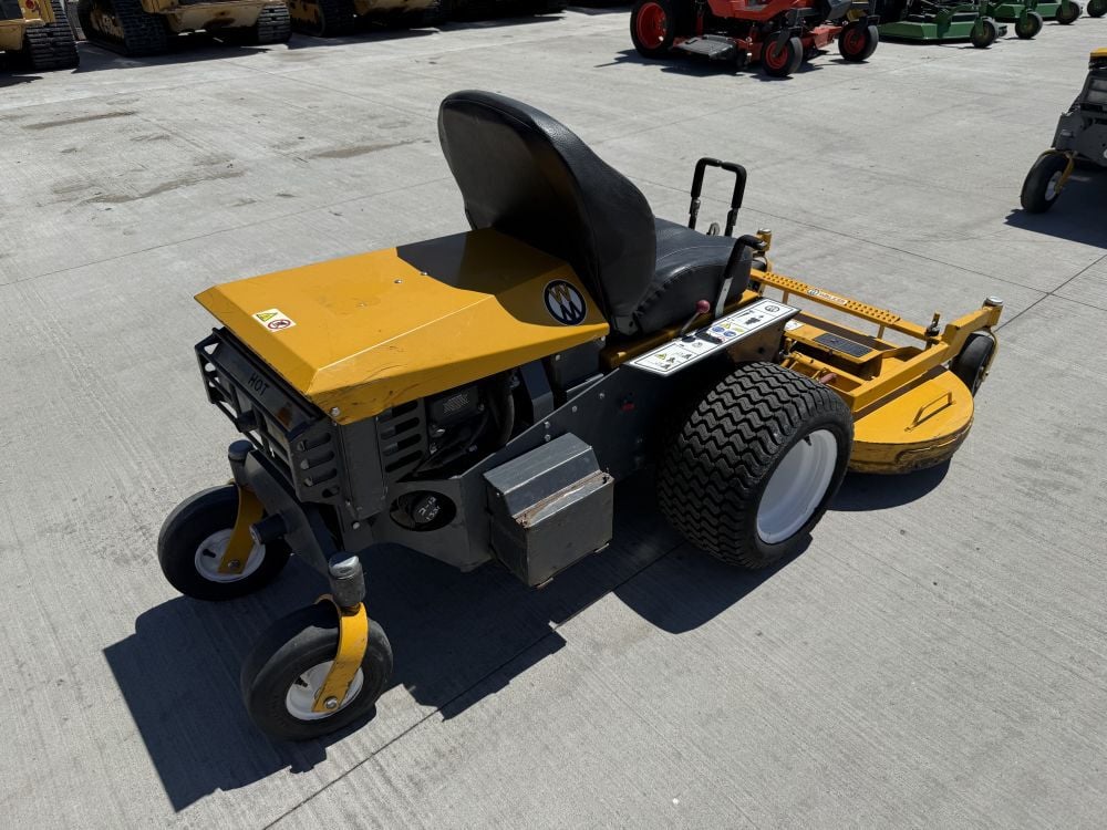 Walker B27i 48 Inch 26.5HP Zero-Turn Mower Used 2020, large image number 5