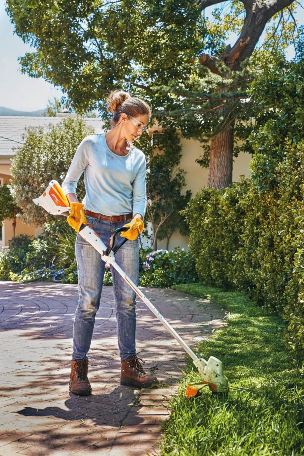 Stihl fsa on sale 57 cordless strimmer