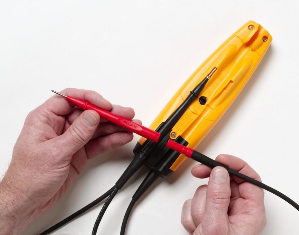 Fluke T+PRO 600-1000V Electrical Tester, large image number 3