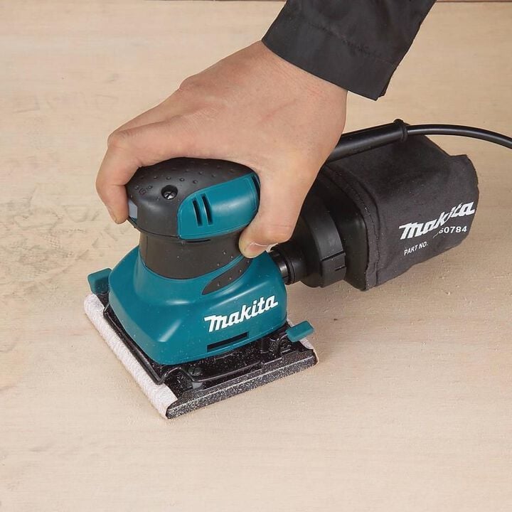 Makita 1/4 In. Sheet Finishing Sander with Case, large image number 8