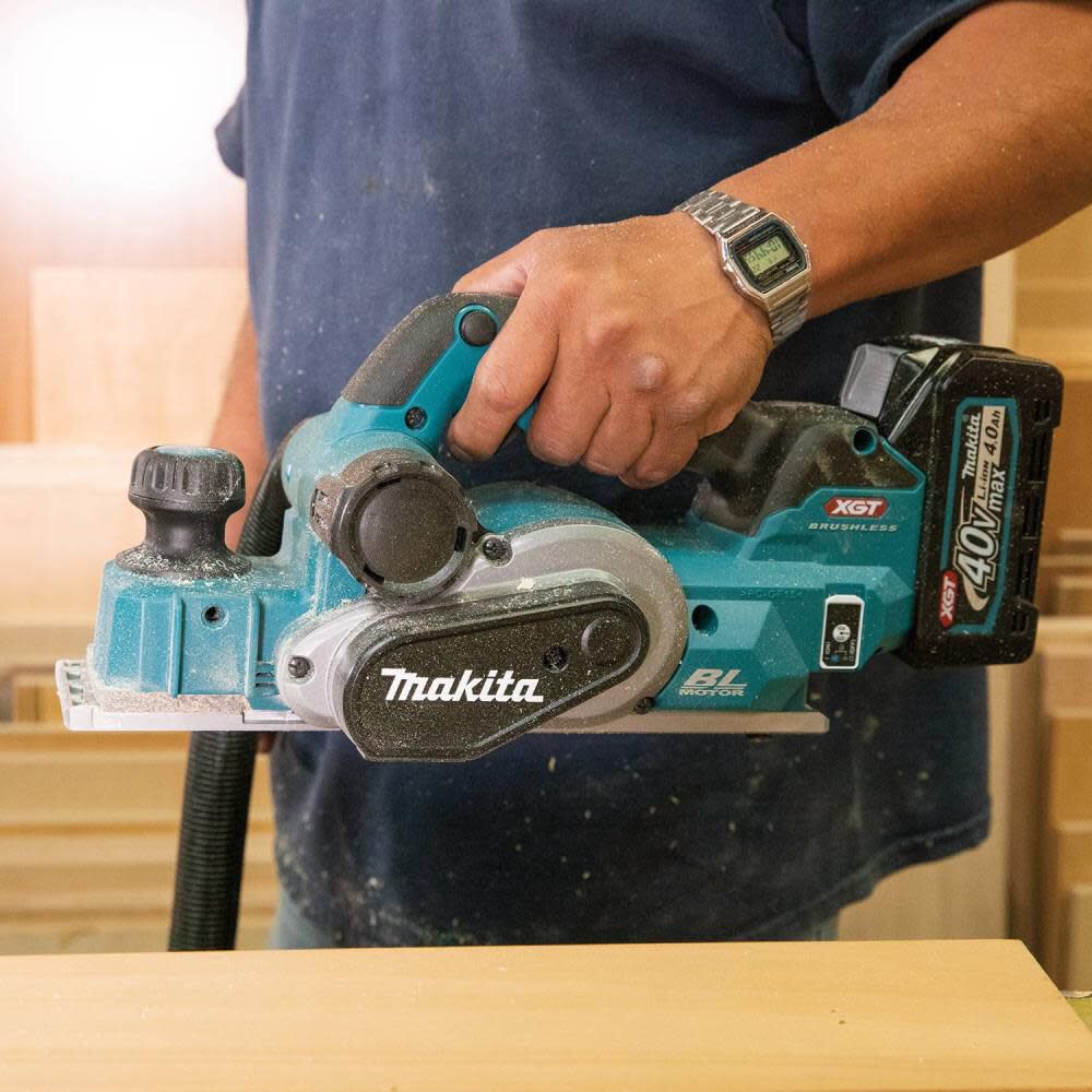 Makita 40V max XGT Cordless 3 1 4in Planer Kit AWS Capable GPK01M1