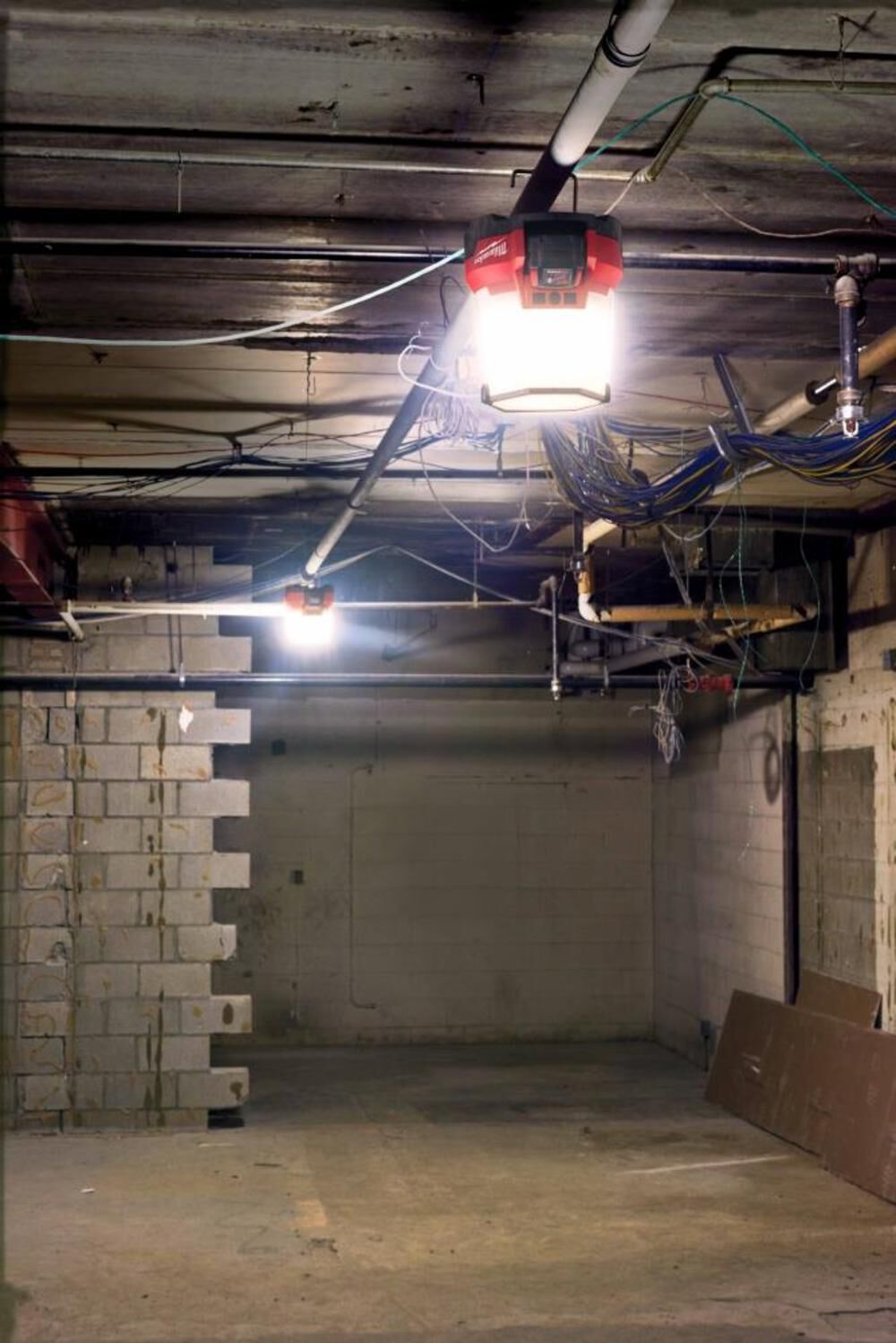 Milwaukee M18 RADIUS LED Compact Site Lite (Bare Tool) Reconditioned, large image number 7
