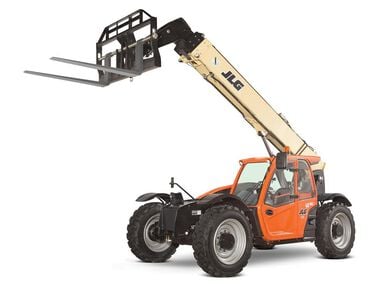 JLG 9000lb/43 Ft. Telehandler