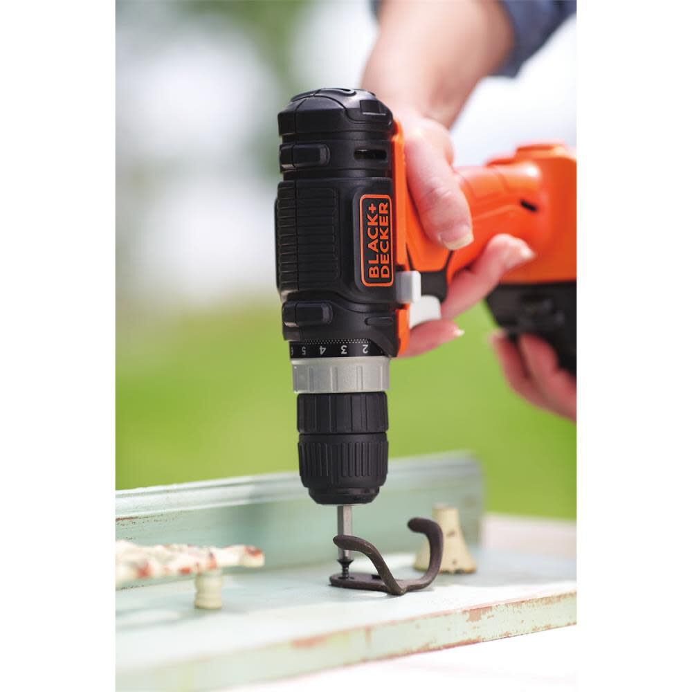 Black and decker 4 store tool combo kit