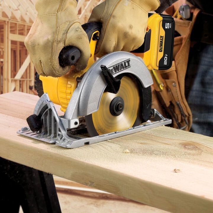 DEWALT 20V MAX Lithium Ion Circular Saw Kit, large image number 7