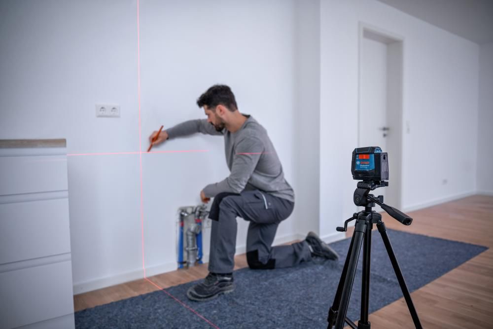 Bosch Self-Leveling Red Beam Cross-Line Laser (Bare Tool), large image number 20