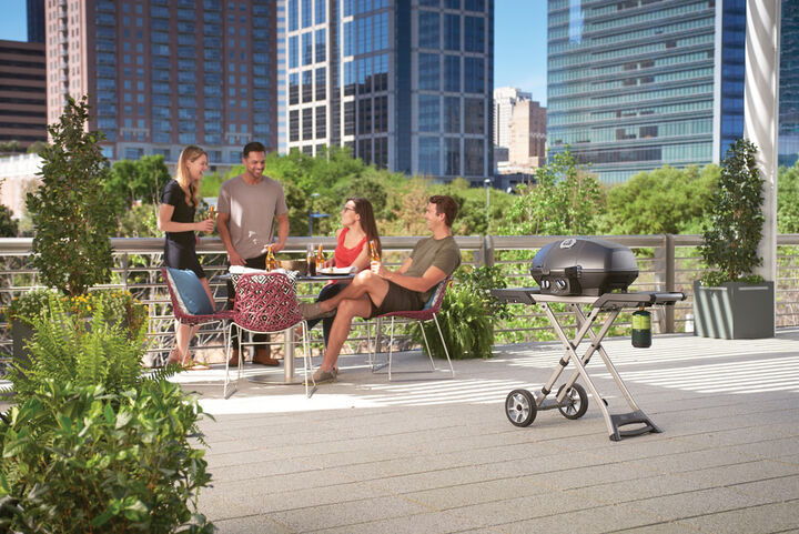 Napoleon TravelQ PRO285X Portable Propane Gas Grill with Scissor Cart Black, large image number 8