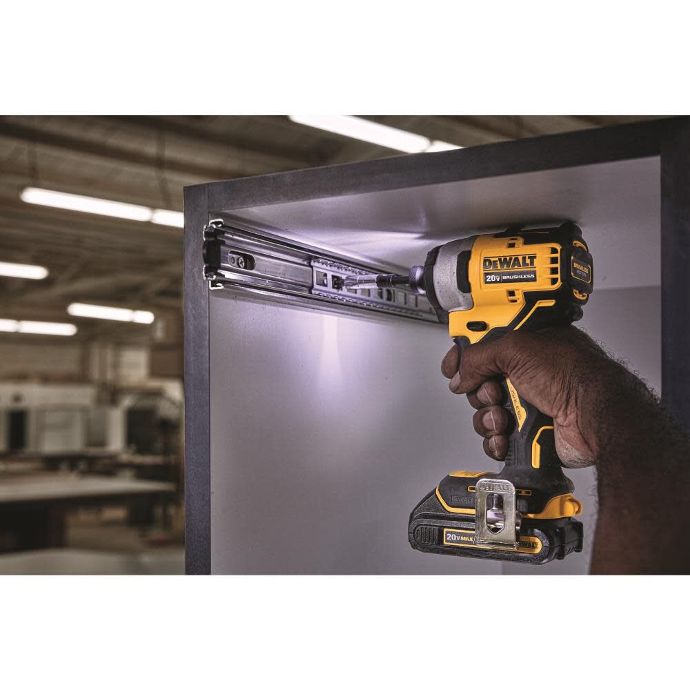 DEWALT 20V MAX Brushless Atomic Compact 1/4in Impact Driver Kit, large image number 3
