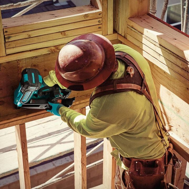 Makita 18V LXT Lithium-Ion Brushless Cordless 30 Degree Clipped Head 3-1/2 Inch Framing Nailer 4 Ah Kit, large image number 13