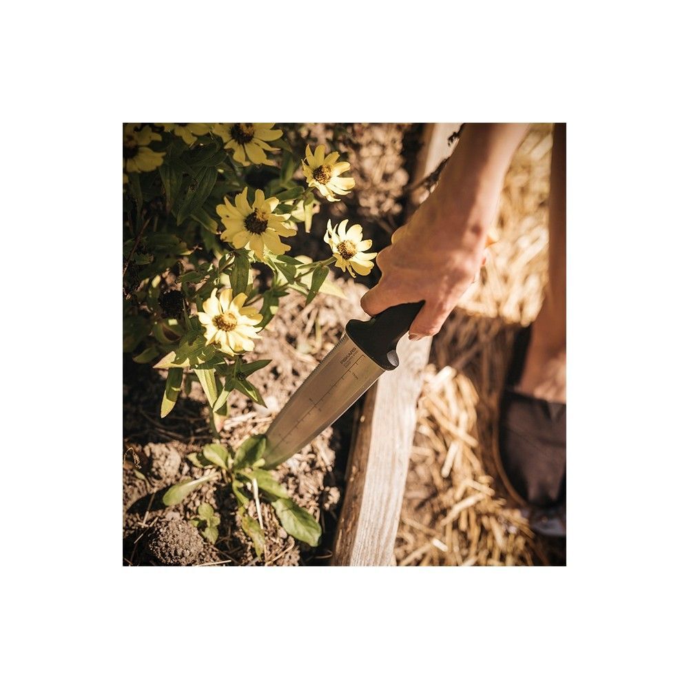 Fiskars Stainless Steel Blade Hori Hori Garden Tool, large image number 5
