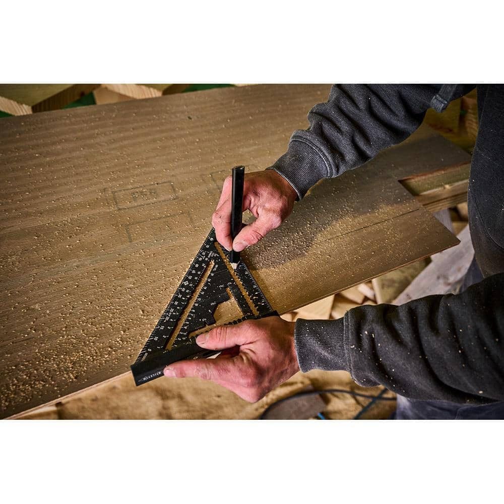 Stiletto 7 Inch Carpenter Square with Level, 4-1/2 Inch Trim Square Bundle, large image number 7